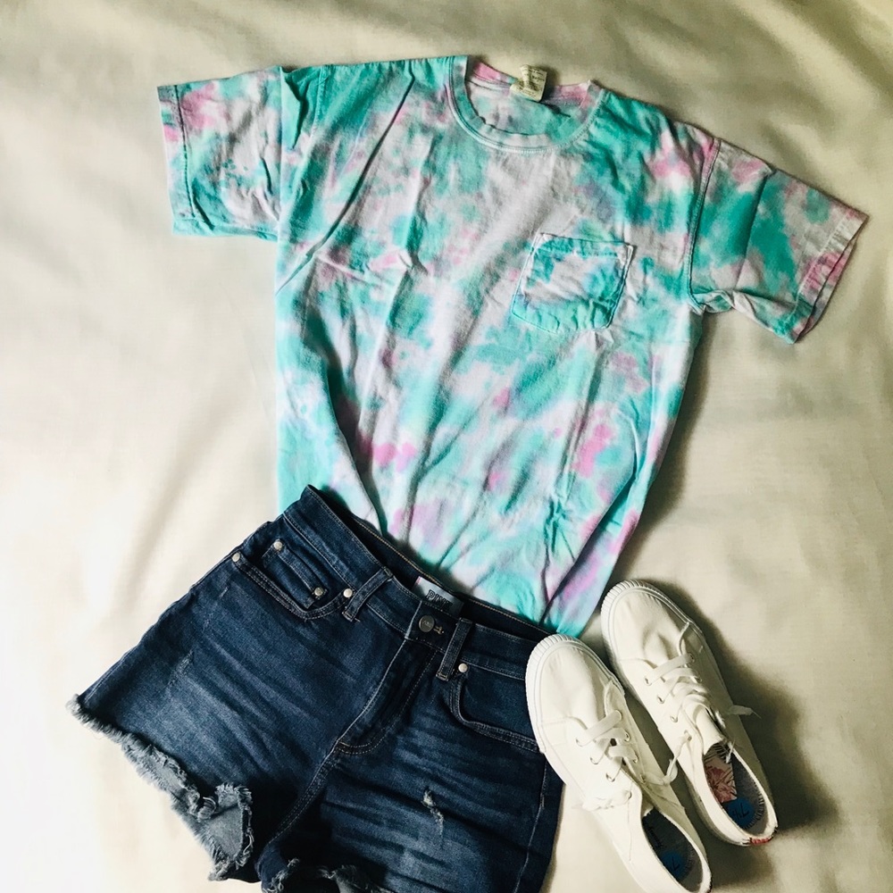 SOLD Oversized Speckled Tie-dye T-shirt